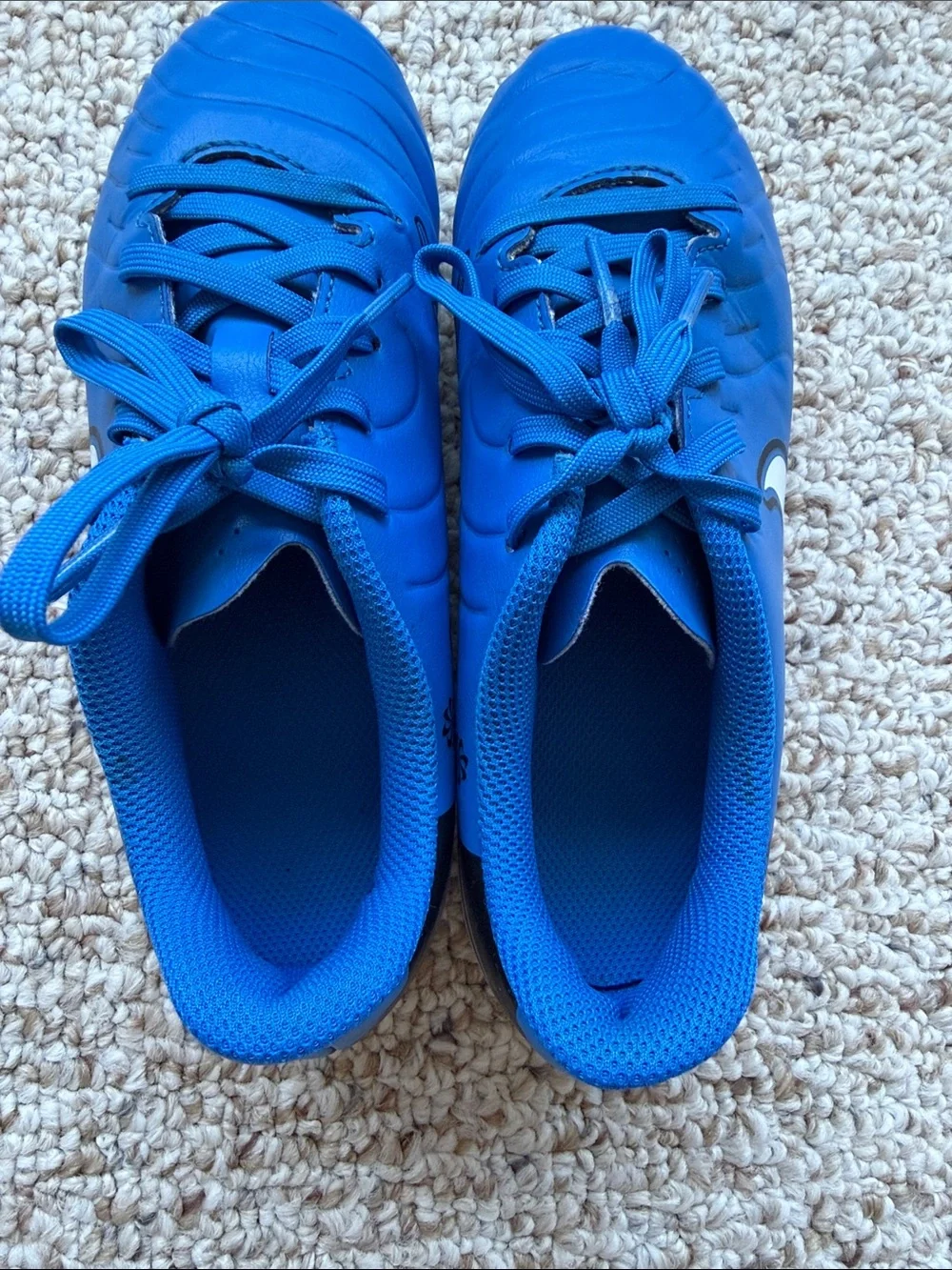 Nike vibrant blue